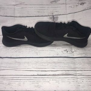 Nike Free RN All Black Women’s - Size 8 1/2
